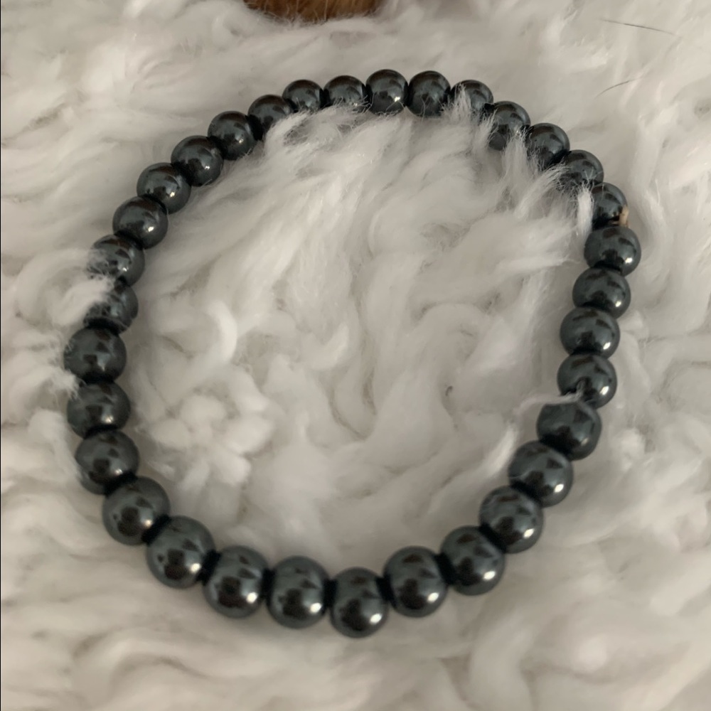 Hematite gemstone bracelet